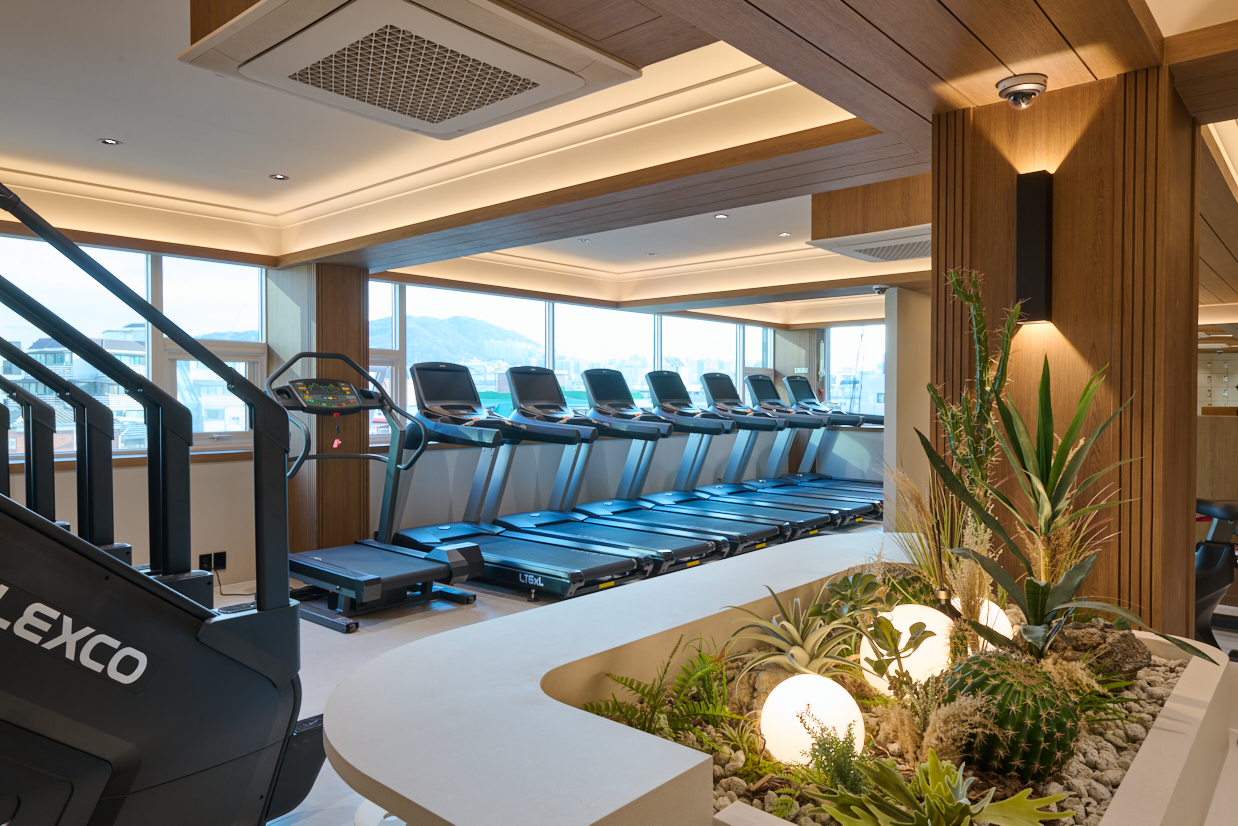 GLAD GYM